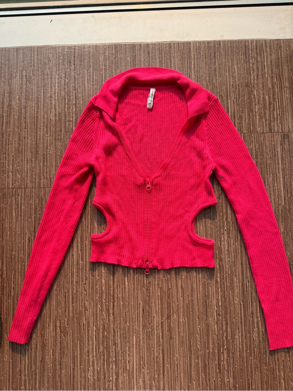 Women’s Fuchsia Ribbed Zip-Front Cutout Top